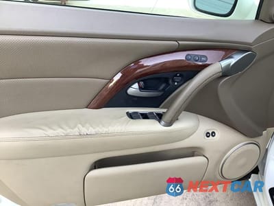 Zdjęcie 45 z 61 samochodu: 2005 ACURA RL VIN:JH4KB16535C007315 - miniatura