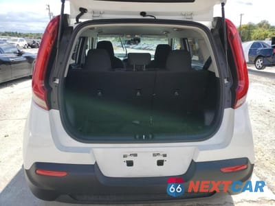 Zdjęcie 9 z 10 samochodu: 2022 KIA SOUL LX VIN:KNDJ23AU7N7151787 - miniatura