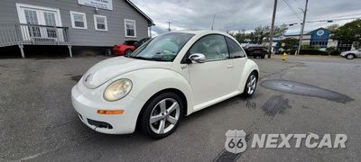 Drugie zdjęcie samochodu z przodu: 2008 VOLKSWAGEN NEW BEETLE TRIPLE WHITE VIN:3VWFW31C78M511066 - miniatura