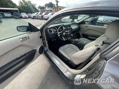 Zdjęcie 7 z 31 samochodu: 2010 FORD MUSTANG VIN:1ZVBP8AN2A5131977 - miniatura