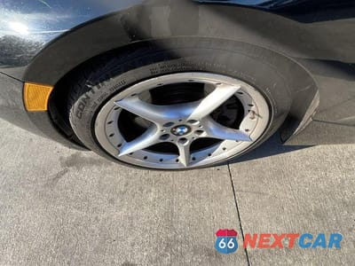 Zdjęcie 31 z 34 samochodu: 2006 BMW Z4 3.0SI VIN:4USBU53526LW91339 - miniatura