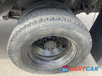 Zdjęcie 9 z 23 samochodu: 2010 FORD F750 SUPER DUTY VIN:3FRXF7FH2AV270782 - miniatura