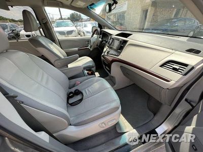 Zdjęcie 28 z 62 samochodu: 2011 TOYOTA SIENNA XLE VIN:5TDYK3DC9BS066744 - miniatura