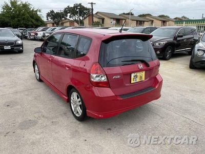 Zdjęcie 9 z 36 samochodu: 2008 HONDA FIT SPORT VIN:JHMGD38678S035114 - miniatura