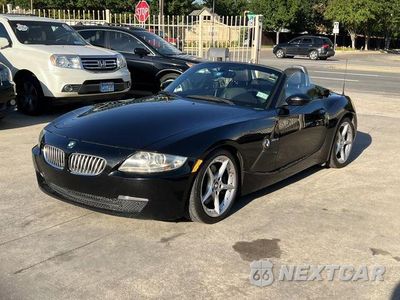 Czwarte zdjęcie samochodu z boku: 2006 BMW Z4 3.0SI VIN:4USBU53526LW91339 - miniatura