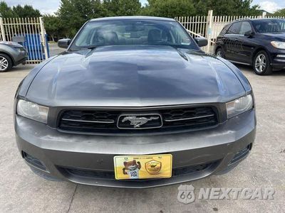Zdjęcie 8 z 31 samochodu: 2010 FORD MUSTANG VIN:1ZVBP8AN2A5131977 - miniatura