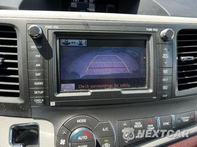 Zdjęcie 46 z 62 samochodu: 2011 TOYOTA SIENNA XLE VIN:5TDYK3DC9BS066744 - miniatura