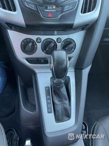 Zdjęcie 11 z 17 samochodu: 2014 FORD FOCUS SE VIN:1FADP3F28EL323070 - miniatura