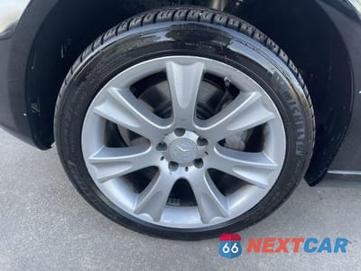 Czwarte zdjęcie samochodu z boku: 2008 MERCEDES-BENZ CLS 550 VIN:WDDDJ72X78A136915 - miniatura