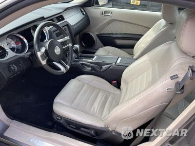 Zdjęcie 6 z 31 samochodu: 2010 FORD MUSTANG VIN:1ZVBP8AN2A5131977 - miniatura