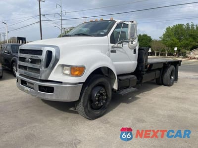 Piąte zdjęcie samochodu w środku: 2010 FORD F750 SUPER DUTY VIN:3FRXF7FH2AV270782 - miniatura