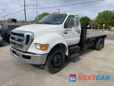 Drugie zdjęcie samochodu z przodu: 2010 FORD F750 SUPER DUTY VIN:3FRXF7FH2AV270782 - miniatura