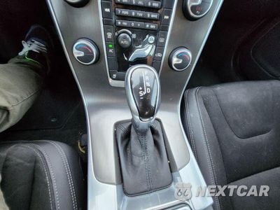 Zdjęcie 20 z 25 samochodu: 2014 VOLVO S60 T5 VIN:YV1612FS5E2296652 - miniatura