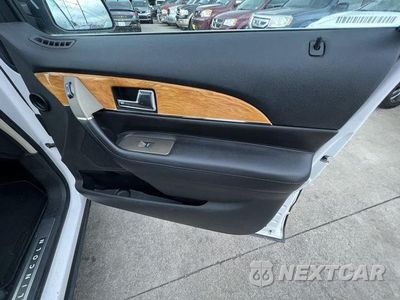 Zdjęcie 16 z 47 samochodu: 2013 LINCOLN MKX VIN:2LMDJ6JK5DBL23580 - miniatura