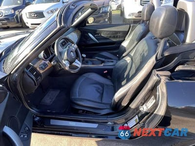 Zdjęcie 21 z 34 samochodu: 2006 BMW Z4 3.0SI VIN:4USBU53526LW91339 - miniatura