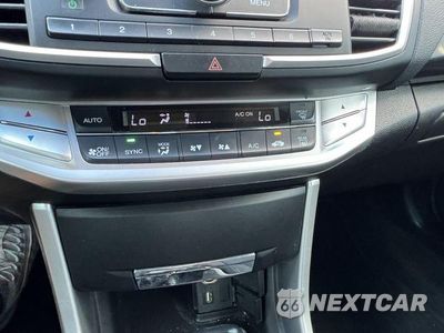 Zdjęcie 30 z 35 samochodu: 2013 HONDA ACCORD SPORT VIN:1HGCR2F56DA024211 - miniatura