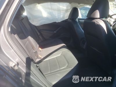 Zdjęcie 6 z 12 samochodu: 2017 VOLKSWAGEN PASSAT R-LINE VIN:1VWDT7A36HC032386 - miniatura