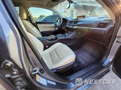 Zdjęcie 13 z 46 samochodu: 2012 LEXUS CT 200 VIN:JTHKD5BH8C2070771 - miniatura