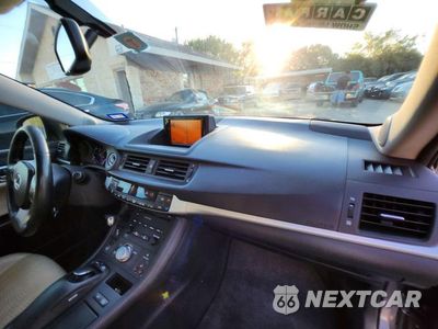 Zdjęcie 11 z 46 samochodu: 2012 LEXUS CT 200 VIN:JTHKD5BH8C2070771 - miniatura