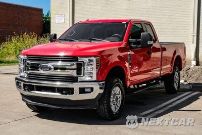 Trzecie zdjęcie samochodu z tyłu: 2019 FORD F250 SUPER DUTY VIN:1FT7X2B65KEG78143 - miniatura