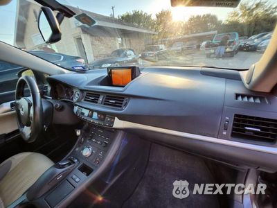 Zdjęcie 12 z 46 samochodu: 2012 LEXUS CT 200 VIN:JTHKD5BH8C2070771 - miniatura