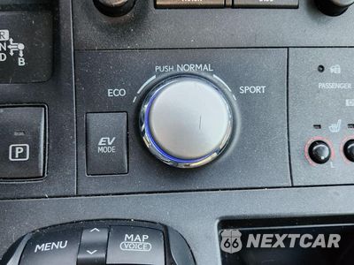 Zdjęcie 40 z 46 samochodu: 2012 LEXUS CT 200 VIN:JTHKD5BH8C2070771 - miniatura