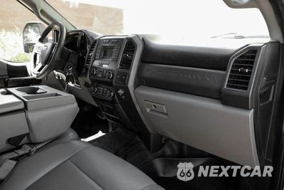 Zdjęcie 13 z 57 samochodu: 2019 FORD F350 SUPER DUTY VIN:1FT8W3BT5KEC88002 - miniatura