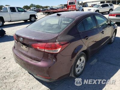 Czwarte zdjęcie samochodu z boku: 2018 KIA FORTE LX VIN:3KPFL4A70JE196695 - miniatura