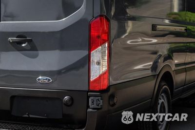 Zdjęcie 36 z 46 samochodu: 2019 FORD TRANSIT T-250 VIN:1FTYR3XM8KKA97619 - miniatura