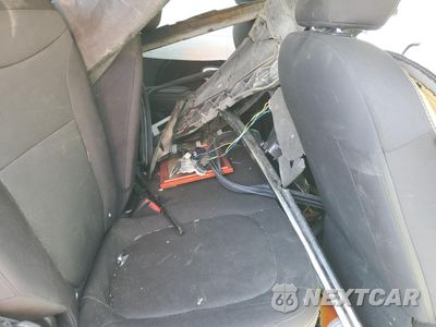 Zdjęcie 6 z 10 samochodu: 2016 KIA SOUL VIN:KNDJN2A20G7277167 - miniatura