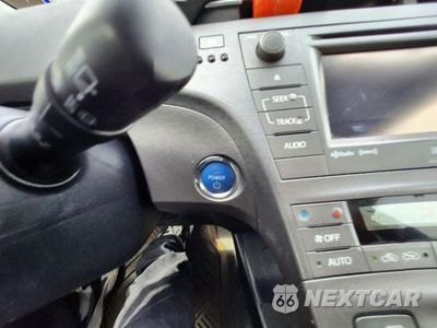 Zdjęcie 31 z 34 samochodu: 2014 TOYOTA PRIUS VIN:JTDKN3DU2E1761994 - miniatura