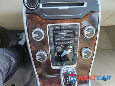 Zdjęcie 24 z 35 samochodu: 2015 VOLVO S80 PREMIER VIN:YV140MAK4F1186292 - miniatura