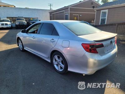 Trzecie zdjęcie samochodu z tyłu: 2013 TOYOTA CAMRY L VIN:4T1BF1FK6DU648250 - miniatura