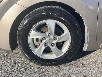 Zdjęcie 13 z 22 samochodu: 2014 HYUNDAI ELANTRA SE VIN:5NPDH4AE2EH527527 - miniatura