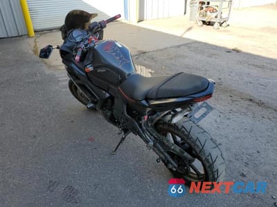 Trzecie zdjęcie samochodu z tyłu: 2016 KAWASAKI EX650 F VIN:JKAEXEF14GDA28351 - miniatura