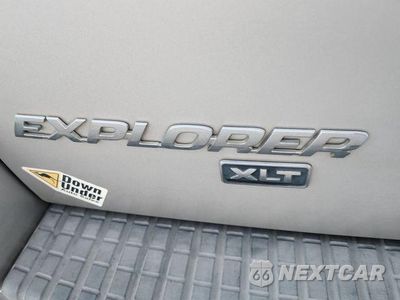Zdjęcie 12 z 32 samochodu: 2005 FORD EXPLORER XLT VIN:1FMZU63KX5UA19467 - miniatura