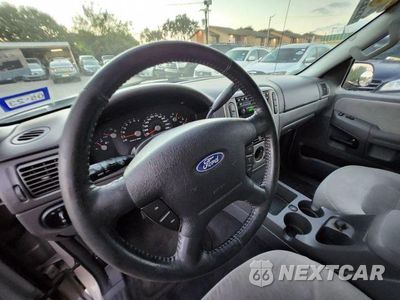 Zdjęcie 25 z 32 samochodu: 2005 FORD EXPLORER XLT VIN:1FMZU63KX5UA19467 - miniatura