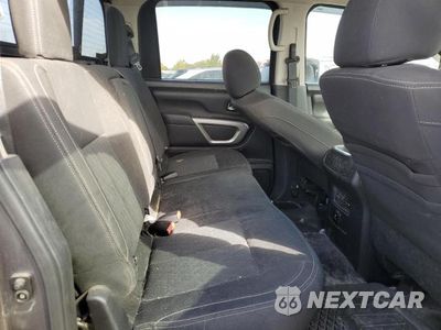 Zdjęcie 6 z 10 samochodu: 2016 NISSAN TITAN XD SL VIN:1N6BA1F41GN514732 - miniatura