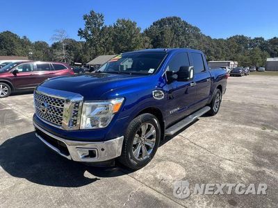 2017 NISSAN TITAN SV 1N6AA1E67HN554197 - główne zdjęcie licytacji z USA - miniatura