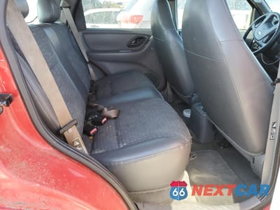 Zdjęcie 6 z 10 samochodu: 2001 FORD ESCAPE VIN:1FMYU01121KC62697 - miniatura
