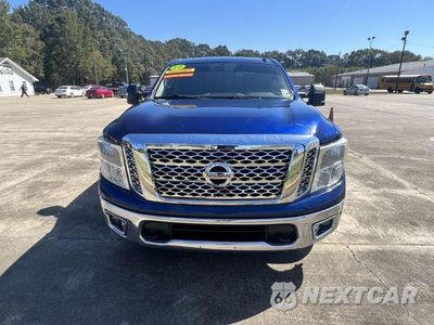 Piąte zdjęcie samochodu w środku: 2017 NISSAN TITAN SV VIN:1N6AA1E67HN554197 - miniatura