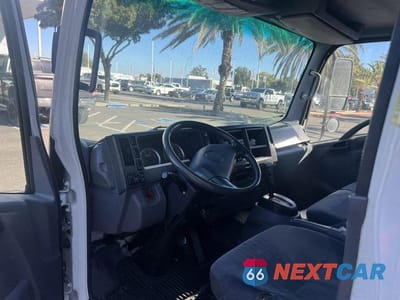 Czwarte zdjęcie samochodu z boku: 2014 ISUZU NPR HD VIN:JALC4W163E7002877 - miniatura