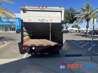 Zdjęcie 7 z 10 samochodu: 2014 ISUZU NPR HD VIN:JALC4W163E7002877 - miniatura