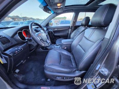 Zdjęcie 23 z 47 samochodu: 2013 KIA SORENTO SX VIN:5XYKW4A23DG386556 - miniatura