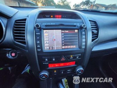 Zdjęcie 13 z 47 samochodu: 2013 KIA SORENTO SX VIN:5XYKW4A23DG386556 - miniatura