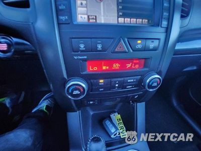 Zdjęcie 14 z 47 samochodu: 2013 KIA SORENTO SX VIN:5XYKW4A23DG386556 - miniatura