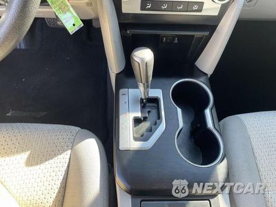 Zdjęcie 17 z 21 samochodu: 2012 TOYOTA CAMRY BASE VIN:4T4BF1FK5CR257739 - miniatura