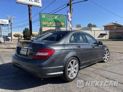 Zdjęcie 8 z 23 samochodu: 2014 MERCEDES-BENZ C 250 VIN:WDDGF4HBXEA949931 - miniatura