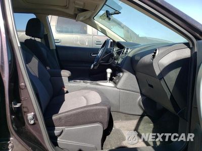 Piąte zdjęcie samochodu w środku: 2013 NISSAN ROGUE S VIN:JN8AS5MVXDW142557 - miniatura