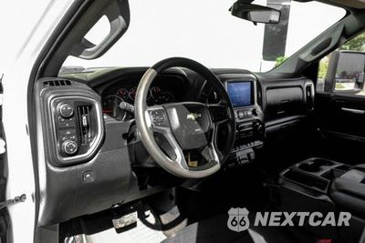 Zdjęcie 10 z 45 samochodu: 2020 CHEVROLET SILVERADO K2500 HEAVY DUTY LT VIN:1GC1YNEYXLF303569 - miniatura